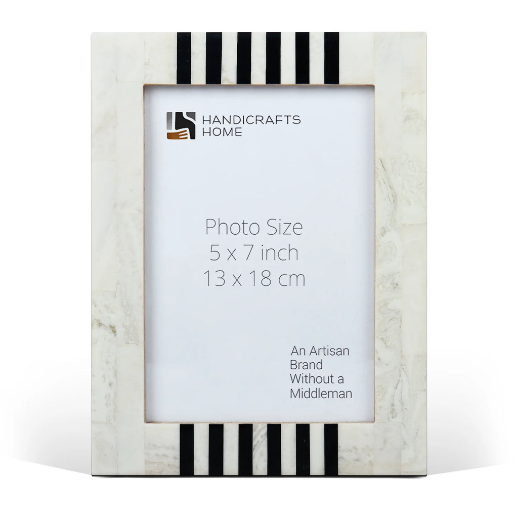 Picture Frame Contour Alto Pattern Collection Resin Inlay White & Black – 4x6, 5x7 & 8x10"
