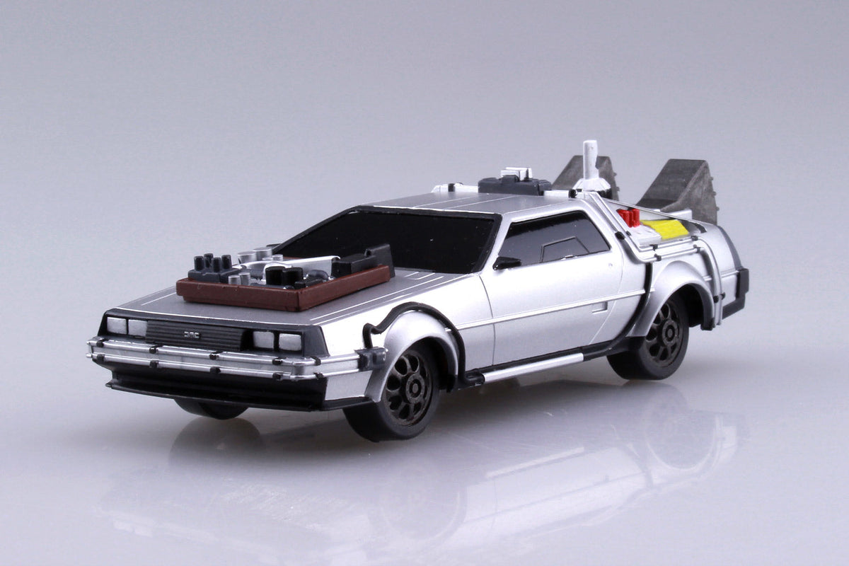 Back to the Future Part III pull-back DeLorean 1:43 scale plastic model kit